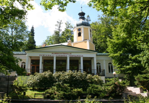 Umgebung-Kurort-Bad-Landeck-Albrechtshalle